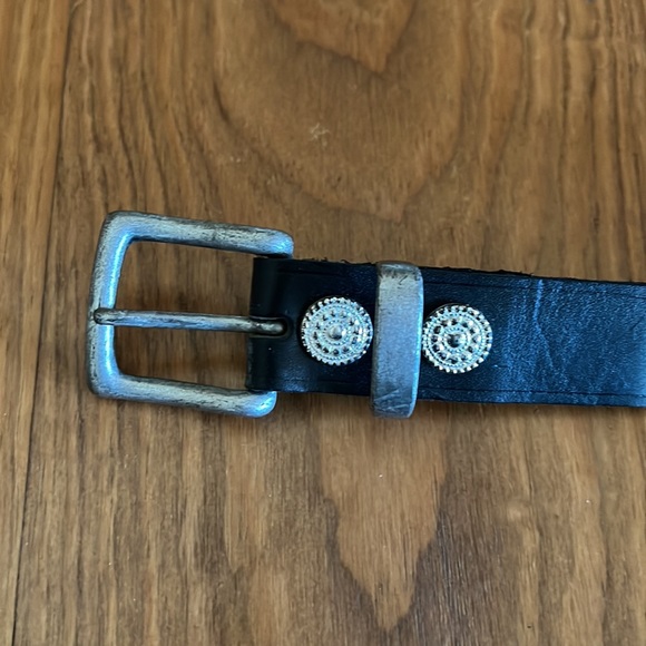 studded leather belt - Picture 2 of 4